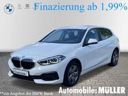 BMW 116, i Spurhalteass, Jahr 2023 - Leipzig