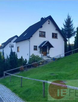 Attraktives Einfamilienhaus | Garage, Balkon, Terrasse, schöne Lage mit Aussicht - Eibenstock