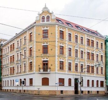 Jetzt aber! Gut vermietete 4 Zimmer ETW + Parkett + Lift + Wanne & Dusche + Balkon + Fußbodenheizung