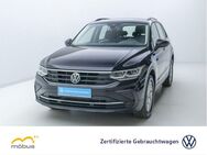 VW Tiguan, 2.0 TDI LIFE, Jahr 2021 - Berlin