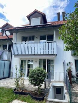 Schönes, gepflegtes Reihenmittelhaus mit Garage in bevorzugter Lage von Jettingen - Bezug zum 01.09.2025 - Jettingen-Scheppach