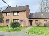 Recklinghausen - Süd: Attraktives Mehrfamilienhaus mit Garagen und Garten - Recklinghausen