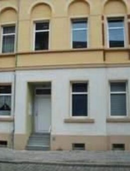 3 Raum DG Wohnung mit Loggia im Dach, kernsanierter Altbau nähe Zentrum - Dessau-Roßlau