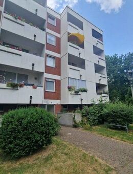 Ab sofort!!! Zum selber renovieren: günstige 2-Zi.-Wohnung (WBS) - Düsseldorf