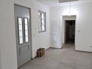 Stilvoll sanierter Altbau-Traum: Denkmalgeschützte Wohnung mit modernem Komfort - Fürth