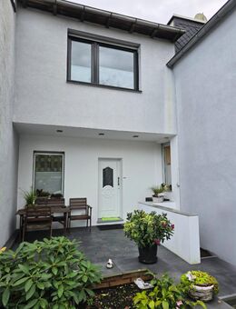 Gemütliches Einfamilienhaus mit Terrasse und Kamin, ohne Garten in Moers Schwafheim - Moers