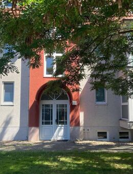 2 Zimmer, Einbauküche, Bad mit Fenster, Gemeinschaftsgarten - virtueller Rundgang vorhanden! - Berlin