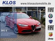 Alfa Romeo Giulia, 2.0 TI TURBO 16V 280 AT8 Q4 ASSISTENZ, Jahr 2023 - Marpingen