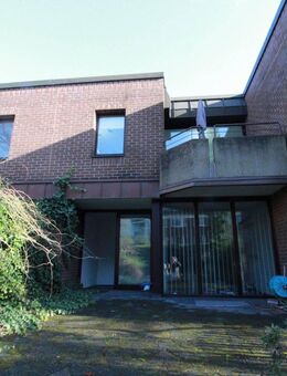 Schönes Familienhaus mit Garten und Garage ! - Düsseldorf