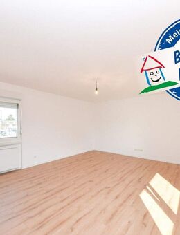 DIETZ: SANIERTE 4-Zimmer-Wohnung - 1. Obergeschoss im 2-Familienhaus! 1/2 Garage + 2 PKW-Außenplätze - Hasselroth