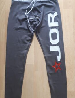 Runner Lauftights Sporttights Jogginghose Radlerhose grau Gr.M - München