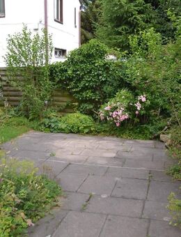 Nürnberg-Altenfurt - Schöne 3-Zimmerwohnung mit zusätzlichem Esszimmer, Südbalkon, kl. Gartenanteil + Garage - Nürnberg
