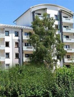 Ihr neues Zuhause wartet: Sanierte Wohnung mit Fahrstuhl! - Neustrelitz