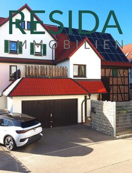 Familientraum mit viel Platz: Modernes EFH mit Scheune, Garten, Sauna, EBK, Garage & vielem mehr - Leonberg (Baden-Württemberg)