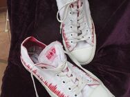 NEU * Stylisch * Damen oder Herren * Family- Print * Freizeit * Stoff * Chucks * Sneaker * Schuhe "Converse All Star" Original * Gr. 39½ * 39,5 / 6½ * 6,5  * weiß * rot * schwarz * RAR * - Riedlingen