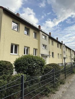 2,5-Zimmer-Wohnung mit Balkon in einem gepflegtem Mehrfamilienhaus Berlin Spandau - Berlin