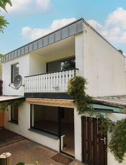 Preiswert & für die Familie: Reiheneckhaus mit Gartenoase & Garage oberhalb vom Ortskern - Vlotho