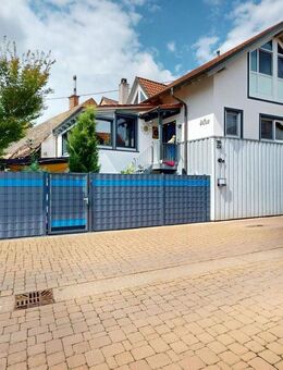 Maisonette im Doppelhaus-Stil mit privatem Innenhof - Wyhl (Kaiserstuhl)