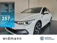 VW Golf, 2.0 TSI Style, Jahr 2022 - Schwäbisch Gmünd