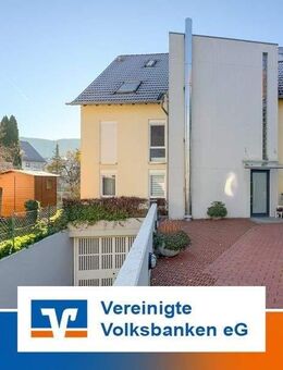 Lichtdurchflutete 3,5-Zimmer-Maisonette-Wohnung mit zwei Balkonen und TG-Stellplatz - Eningen (Achalm)