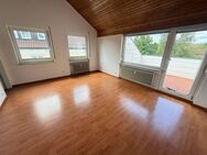 Erstbezug nach Sanierung: Tolle, sehr schöne 3-Zi.-DG-Whg. mit Loggia * Stpl. * in Waiblingen * - Waiblingen
