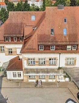 Exklusive, denkmalgeschützte Maisonette-Dachgeschosswohnung mit 5 Zimmern im Herzen von Roth - Roth (Bayern)
