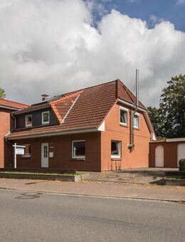 Großzügig wohnen mit Einliegerwohnung und herrlichem Garten - Karby