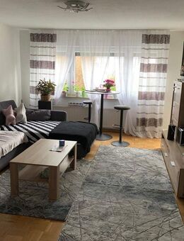 Attraktive 2-Zimmer-Wohnung mit Balkon, EBK, Stellplatz, Keller in Heilbronn-Horkheim - Heilbronn