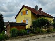 Baujahr 2008: Einfamilienhaus mit Einliegerwohnung in Bad Rappenau-Obergimpern - Bad Rappenau