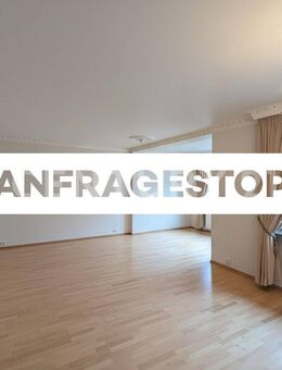 Platz für die ganze Familie in bester Lage + 3 Garage & 3 Stellplätze - Hildesheim