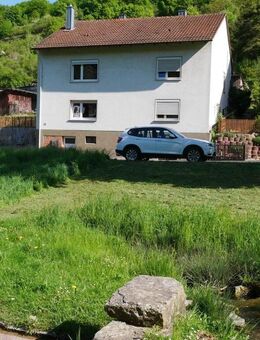 Ein- bzw. Zweifamilienhaus in ruhiger, naturnaher Wohnlage! - Elfershausen