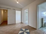 Gemütliche 2 Zimmer-Dachgeschoss-Wohnung mit modernem Komfort und hervorragender Anbindung - München