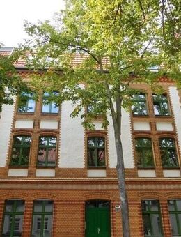 Schöne 2-Raum Wohnung in zentraler Lage in Bahnhofsnähe - 2. OG mit Balkon - Wittenberge