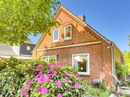 Einfamilienhaus mit Einliegerwohnung auf großzügigem Grundstück in Imsum - Langen (Landkreis Cuxhaven)