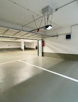 2 Tiefgaragenstellplätze mit Funk Tor im 1. UG einer schönen Wohnanlage. Taufkirchen-München - Taufkirchen (Landkreis München)