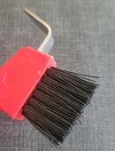 Pferde Hufkratzer mit Bürste. UNBENUTZT. NEU. in 66333