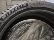 4 neue Sommerreifen 225 / 40 R 18 - Perl