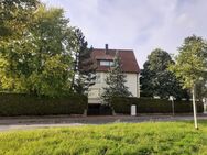 Helles 1-3 Familienhaus mit großem Garten in zentraler Lage von S-Sillenbuch - Stuttgart