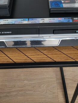 JVC VHS/DVD Videorecorder Kombi Gerät - Düsseldorf