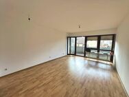 Großzügige 3,5-Zi.-Whg. mit Balkon, zwei Bädern und XXL-TG-Stellplatz in Köngen - Köngen