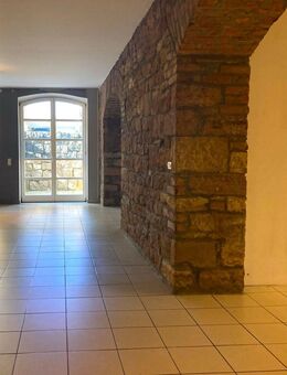 Wohntraum: Große Wohnung mit Terrasse und Stellplatz - Muggensturm