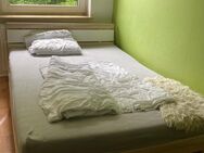 Bett mit Matratze - Oldenburg