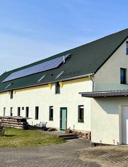 Alte Mauern, neues Leben - ökologisch wohnen mit Stil in einer Scheune voller Charakter - Sandersdorf Petersroda