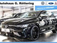 VW Golf, 2.0 TSI R Black Edition H&K AKRA R Black Edition, Jahr 2022 - Schüttorf