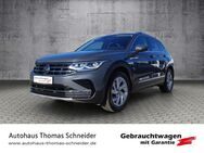 VW Tiguan, 2.0 TDI Elegance IQ-Light Park, Jahr 2020 - Reichenbach (Vogtland)