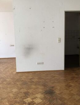 Schöne 1,5 -Zi-WHG in Leonberg ruhig gelegen - Leonberg (Baden-Württemberg)