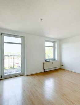 Kleine Dachgeschosswohnung am Chemnitzer Kaßberg! - Chemnitz