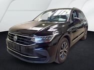 VW Tiguan, 2.0 TDI Life, Jahr 2022 - Bergkamen