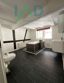 Charmantes 3-Familienhaus bei Borken - 310 m² Fachwerk, voll vermietet mit hohem Renditepotenzial. - Borken (Hessen)