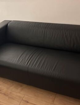 Schwarzes 2-Sitzer Ledersofa zu verkaufen - München